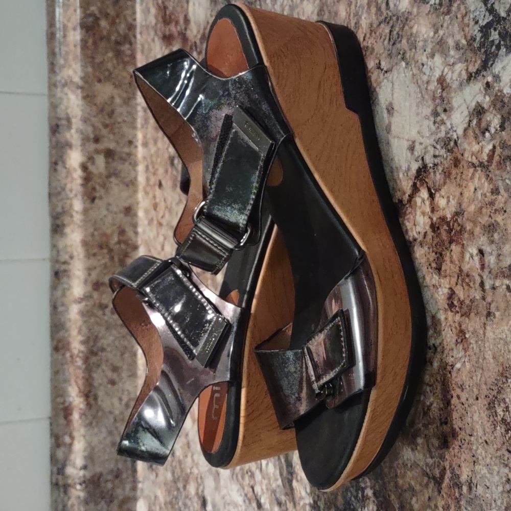 Millie's Metallic Wedge Sandals
